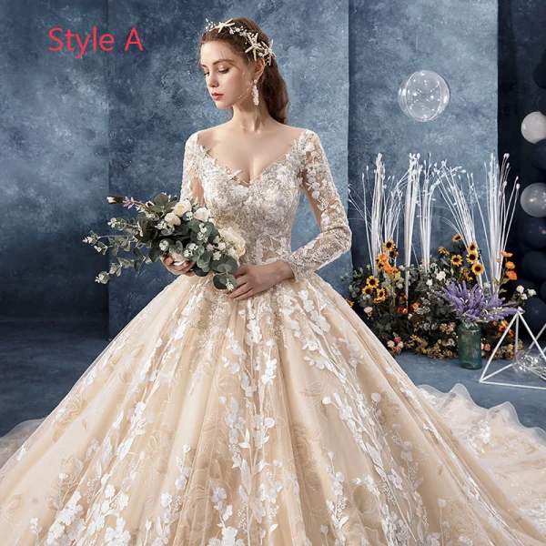 Romantisch Champagner Durchsichtige Brautkleider / Hochzeitskleider 2019 Ballkleid V-Ausschnitt Lange Ärmel Rückenfreies Applikationen Spitze Perlenstickerei Glanz Tülle Kapelle-Schleppe Rüschen
