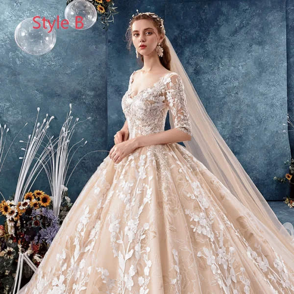Romantisch Champagner Durchsichtige Brautkleider / Hochzeitskleider 2019 Ballkleid V-Ausschnitt Lange Ärmel Rückenfreies Applikationen Spitze Perlenstickerei Glanz Tülle Kapelle-Schleppe Rüschen