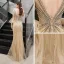 Luxe Doré Robe De Soirée 2019 Trompette / Sirène Col v profond Manches de cloche Fait main Paillettes Perlage Longue Volants Dos Nu Robe De Ceremonie