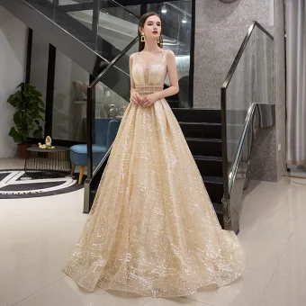 Illusion Doré Transparentes Robe De Soirée 2019 Princesse Col V Profond Sans Manches Paillettes Perlage Glitter Tulle Train De Balayage Volants Dos Nu Robe De Ceremonie