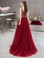 Élégant Bordeaux Robe De Soirée 2019 Princesse Col v profond Sans Manches Faux Diamant Perlage Train De Balayage Volants Dos Nu Robe De Ceremonie