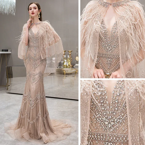 Haut de Gamme Doré Robe De Soirée Avec Châle 2019 Trompette / Sirène Col v profond Sans Manches Fait main Perlage Faux Diamant Plumes Train De Balayage Dos Nu Robe De Ceremonie
