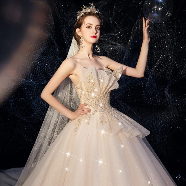 Beste Champagne Brudekjoler 2019 Ballkjole Fantastiske / Unike Kjæreste Uten Ermer Ryggløse Glitter Tyll Beading Paljetter Chapel Train Buste