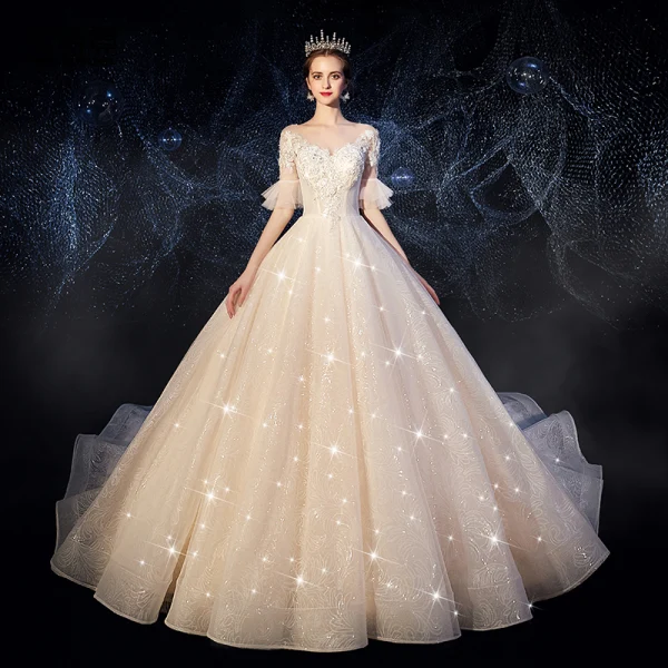 Chic / Belle Champagne Transparentes Robe De Mariée 2019 Princesse Encolure Dégagée Manches de cloche Dos Nu Glitter Tulle Appliques En Dentelle Perlage Perle Chapel Train Volants