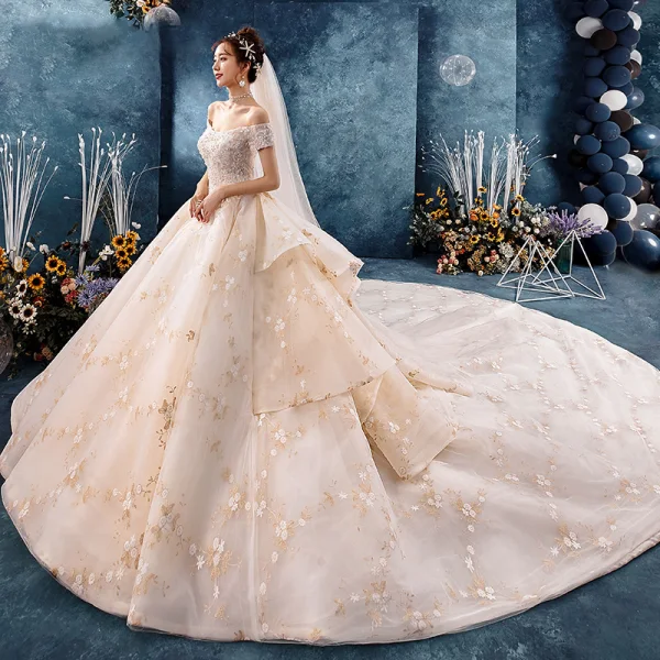 Stunning Champagne Wedding Dresses 2019 Ball Gown Off-The-Shoulder Short Sleeve Backless Appliques Lace Flower Beading Cathedral Train Ruffle
