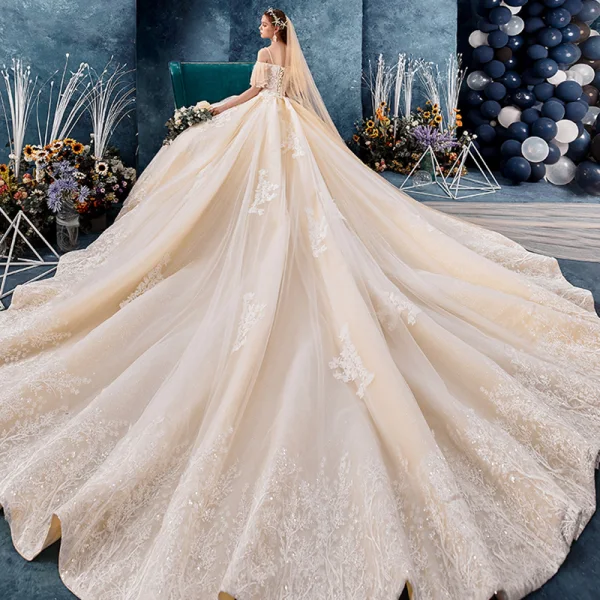 Best Champagne Wedding Dresses 2019 Ball Gown Spaghetti Straps Off-The-Shoulder Short Sleeve Backless Glitter Tulle Appliques Lace Beading Royal Train Ruffle