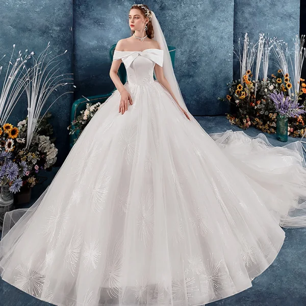 Schöne Ivory / Creme Brautkleider / Hochzeitskleider 2019 A Linie Off Shoulder Schleife Kurze Ärmel Rückenfreies Applikationen Spitze Kathedrale Schleppe Rüschen