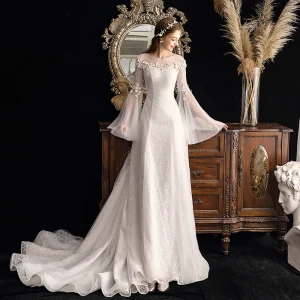 Elegant Elfenben Gjennomsiktig Hage Utendørs Brudekjoler 2019 Prinsesse Scoop Halsen Bell Ermer Glitter Tyll Appliques Blomst Beading Domstol Tog Buste