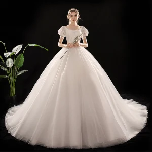 Vintage Retro Ivory Wedding Dresses 2019 Princess Scoop Neck Puffy Short Sleeve Backless Chapel Train Ruffle