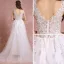 Elegante Ivory / Creme Durchbohrt Brautkleider 2018 A Linie V-Ausschnitt Ärmellos Rückenfreies Applikationen Mit Spitze Pailletten Sweep / Pinsel Zug