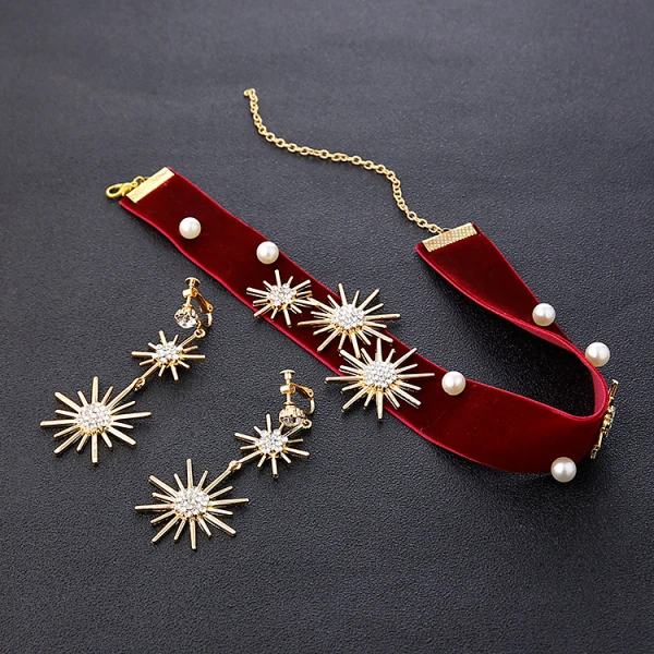 Chic / Beautiful Gold Bridal Jewelry 2019 Metal Tiara Earrings Burgundy Necklace Rhinestone Wedding Accessories