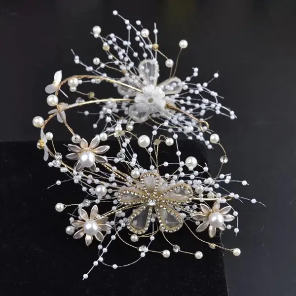 Piękne Złote Ozdoby Do Włosów Ślubne 2019 Metal Rhinestone Kwiat Perła Ozdoby Do Włosów Ślub Akcesoria