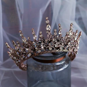Vintage Barokowy Czarne Rhinestone Tiara 2019 Metal Ozdoby Do Włosów Ślubne