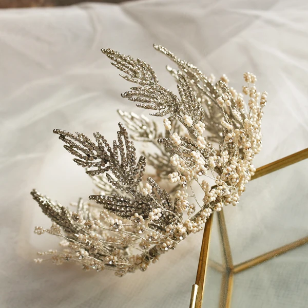 Luksusowe Złote Ozdoby Do Włosów Ślubne 2019 Stop Frezowanie Rhinestone Tiara Ślub Akcesoria