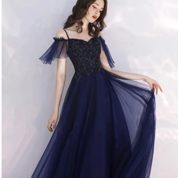 Abordable Bleu Marine Robe De Soirée 2019 Princesse Bretelles Spaghetti Manches Courtes Perlage Longue Volants Dos Nu Robe De Ceremonie