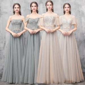 Elegant Champagne Grønn Brudepikekjoler 2019 Prinsesse Beading Lange Buste Ryggløse Kjoler Til Bryllup