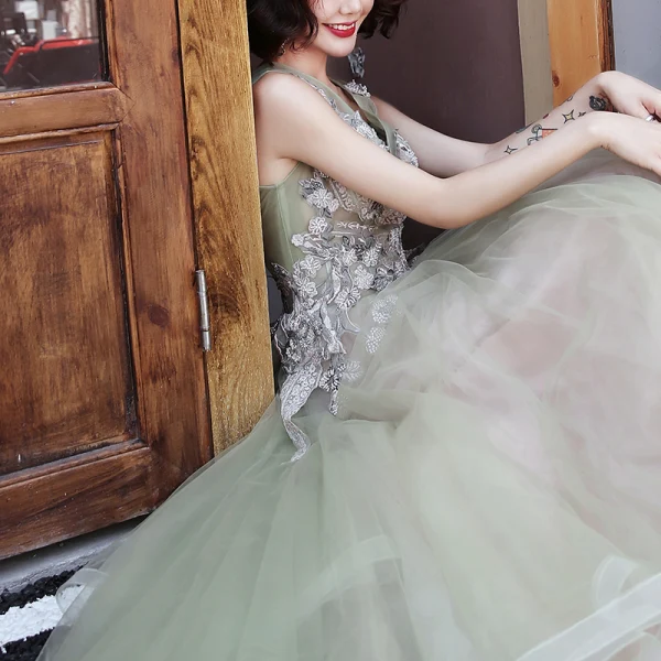 Élégant Vert Robe De Soirée 2019 Princesse V-Cou Sans Manches Appliques En Dentelle Perlage Longue Volants en Cascade Dos Nu Robe De Ceremonie