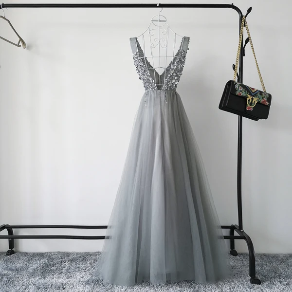 Sexig Grå Balklänningar 2019 Prinsessa Djup v-hals Ärmlös Paljetter Beading Långa Ruffle Halterneck Formella Klänningar