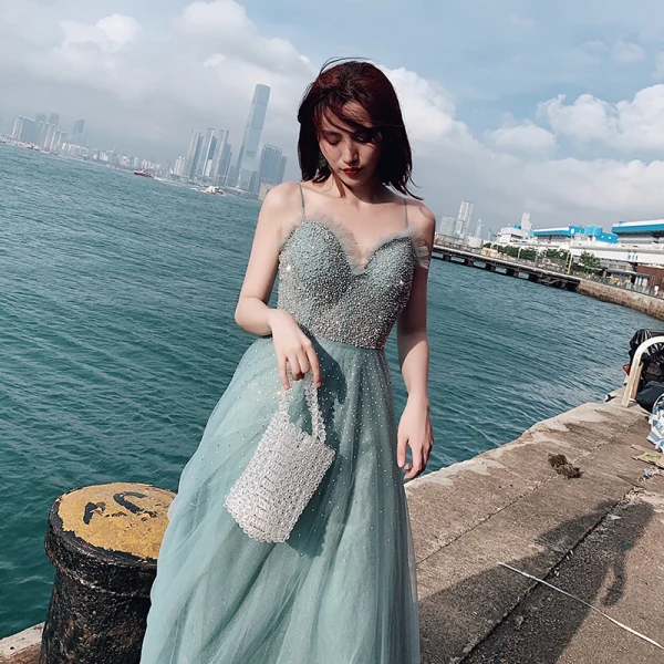 Élégant Sexy Océan Bleu Robe De Soirée 2019 Princesse Bretelles Spaghetti Sans Manches Faux Diamant Longue Volants Dos Nu Robe De Ceremonie