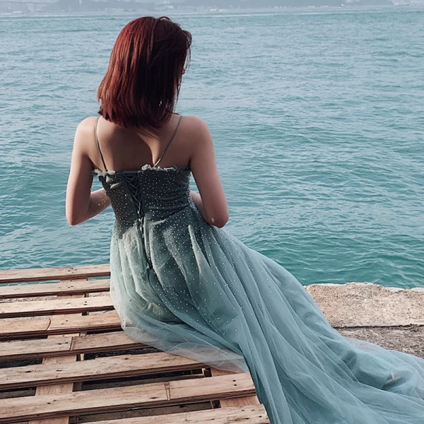 Élégant Sexy Océan Bleu Robe De Soirée 2019 Princesse Bretelles Spaghetti Sans Manches Faux Diamant Longue Volants Dos Nu Robe De Ceremonie