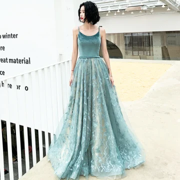 Élégant Vert Jade Robe De Soirée 2019 Princesse Bretelles Spaghetti Sans Manches Ceinture Appliques En Dentelle Train De Balayage Volants Dos Nu Robe De Ceremonie