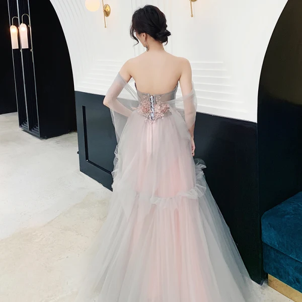 Élégant Perle Rose Robe De Soirée 2019 Princesse De l'épaule Manches Courtes Appliques En Dentelle Paillettes Longue Volants Dos Nu Robe De Ceremonie