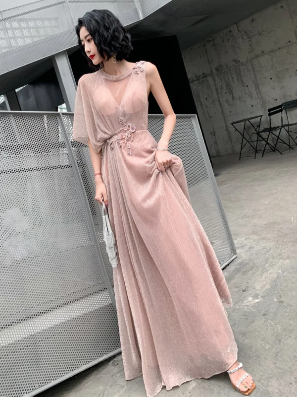 Römisch Pearl Rosa Durchsichtige Abendkleider 2019 A Linie Rundhalsausschnitt One-Shoulder 1/2 Ärmel Applikationen Spitze Perlenstickerei Glanz Polyester Lange Rüschen Rückenfreies Festliche Kleider