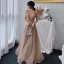 Elegante Champagner Abendkleider 2019 A Linie Rundhalsausschnitt Ärmellos Feder Strass Stoffgürtel Lange Rüschen Rückenfreies Festliche Kleider