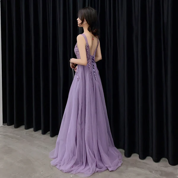 Illusion Lavande Robe De Soirée 2019 Princesse Col v profond Appliques En Dentelle Perlage Longue Volants Dos Nu Robe De Ceremonie