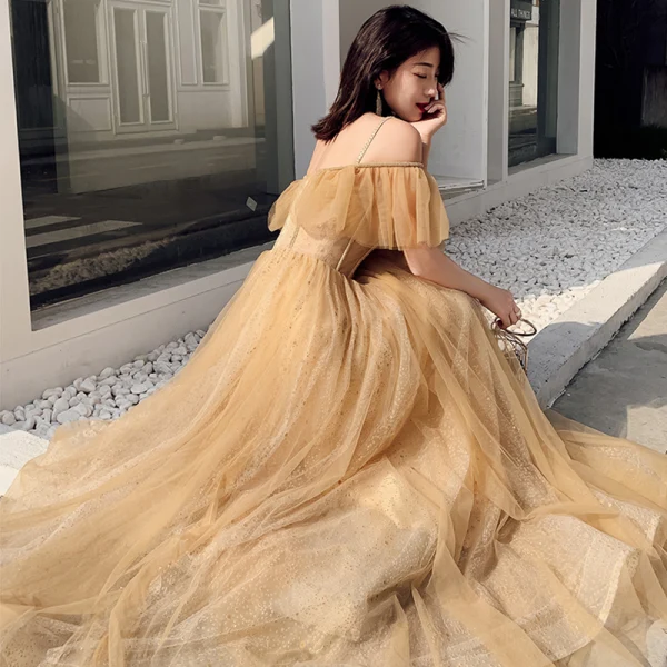 Chic / Beautiful Gold Evening Dresses 2019 A-Line / Princess Off-The-Shoulder Short Sleeve Beading Glitter Tulle Floor-Length / Long Ruffle Backless Formal Dresses