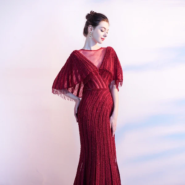 Luxury / Gorgeous Burgundy Evening Dresses 2019 A-Line / Princess See-through V-Neck Sleeveless Beading Tassel Sweep Train Ruffle Formal Dresses