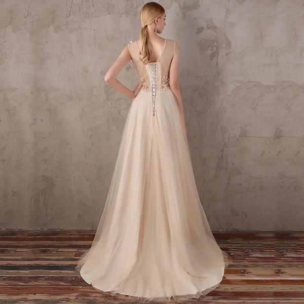Élégant Doré Robe De Soirée 2018 Princesse V-Cou Sans Manches Appliques Fleur Faux Diamant Train De Balayage Volants Dos Nu Robe De Ceremonie