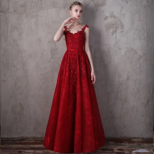 Moderne Mode Rouge Robe De Soirée 2018 Princesse Bretelles Spaghetti Sans Manches Paillettes Faux Diamant Ceinture Train De Balayage Volants Dos Nu Robe De Ceremonie