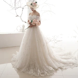 Chic Beautiful Ivory Wedding Dresses 2019 A Line Princess Off The Shoulder Puffy Short Sleeve Backless Appliques Lace Beading Chapel Train Ruffle Tulle