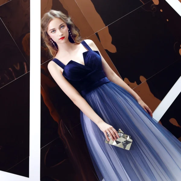 Elegant Royal Blue Gradient-Color Suede Evening Dresses  2019 A-Line / Princess Shoulders Sleeveless Sash Floor-Length / Long Ruffle Backless Formal Dresses