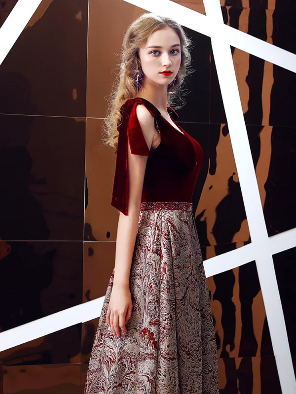 Chic / Beautiful Burgundy Jacquard Suede Evening Dresses 2019 A-Line / Princess Deep V-Neck Sleeveless Beading Sash Floor-Length / Long Ruffle Backless Formal Dresses