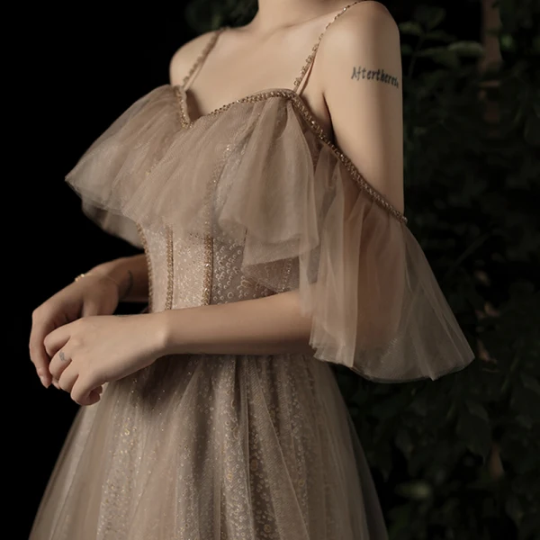 Élégant Champagne Robe De Soirée 2019 Princesse De l'épaule Bretelles Spaghetti Manches Courtes Perlage Glitter Tulle Longue Volants Dos Nu Robe De Ceremonie