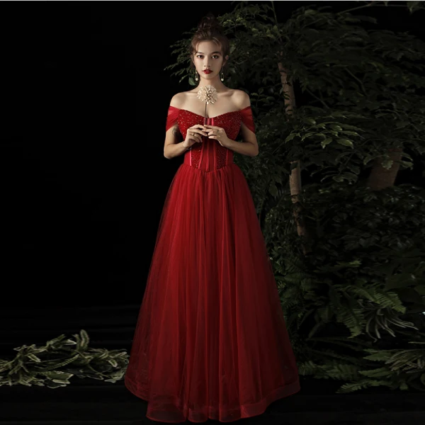 Élégant Bordeaux Robe De Soirée 2019 Princesse De l'épaule Manches Courtes Perlage Longue Volants Dos Nu Robe De Ceremonie