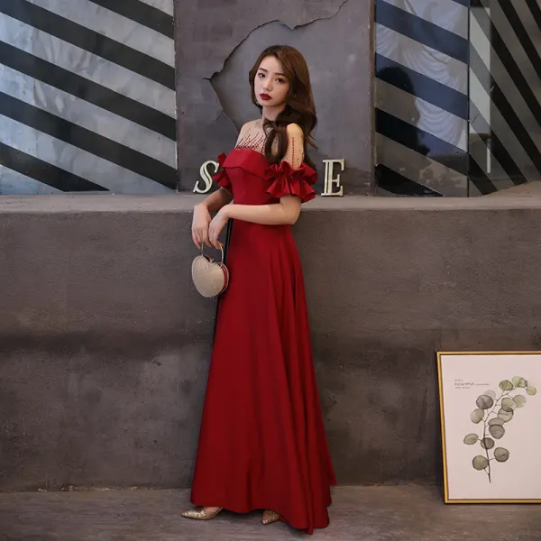 Élégant Transparentes Bordeaux Charmeuse Robe De Soirée 2019 Princesse Encolure Carrée Manches Courtes Faux Diamant Ceinture Longue Volants Dos Nu Robe De Ceremonie