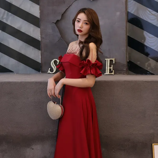Élégant Transparentes Bordeaux Charmeuse Robe De Soirée 2019 Princesse Encolure Carrée Manches Courtes Faux Diamant Ceinture Longue Volants Dos Nu Robe De Ceremonie