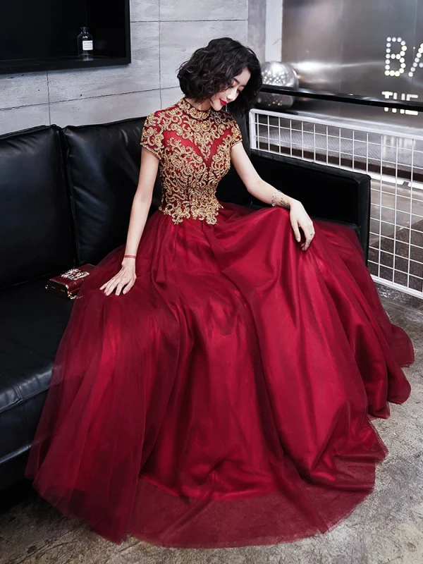 Vintage / Retro Burgundy See-through Evening Dresses  2019 A-Line / Princess High Neck Short Sleeve Beading Floor-Length / Long Ruffle Backless Formal Dresses