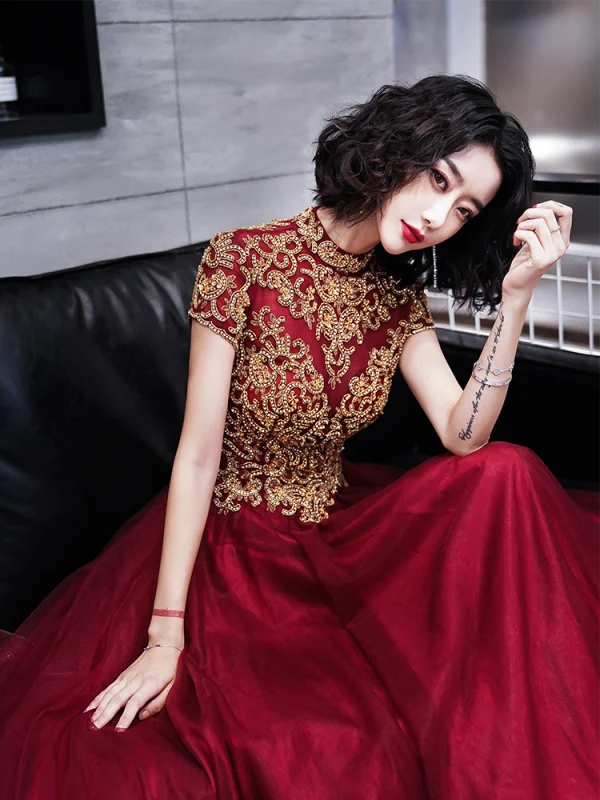Vintage / Retro Burgundy See-through Evening Dresses  2019 A-Line / Princess High Neck Short Sleeve Beading Floor-Length / Long Ruffle Backless Formal Dresses