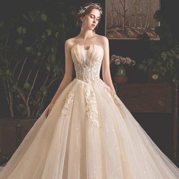 Fine Champagne Brudekjoler 2019 Prinsesse Kjæreste Uten Ermer Ryggløse Glitter Tyll Appliques Blonder Paljetter Beading Chapel Train Buste