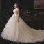 Fine Champagne Brudekjoler 2019 Prinsesse Fantastiske / Unike Kjæreste Uten Ermer Ryggløse Beading Chapel Train Buste