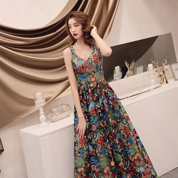 Colored Champagne Floral Prom Dresses 2019 A-Line / Princess Shoulders Sleeveless Appliques Lace Floor-Length / Long Ruffle Backless Formal Dresses