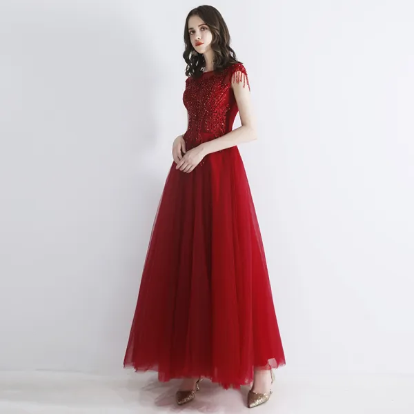 Chic / Beautiful Burgundy Evening Dresses  2019 A-Line / Princess Scoop Neck Sleeveless Beading Tassel Appliques Lace Floor-Length / Long Ruffle Backless Formal Dresses