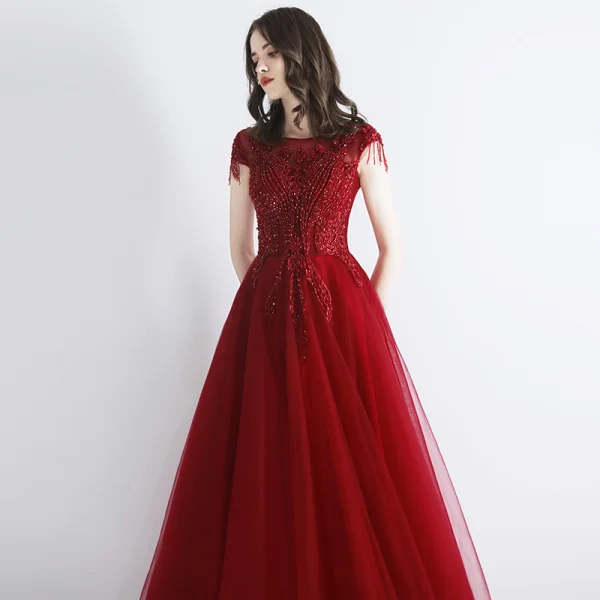 Chic / Belle Bordeaux Robe De Soirée 2019 Princesse Encolure Dégagée Sans Manches Perlage Gland Appliques En Dentelle Longue Volants Dos Nu Robe De Ceremonie
