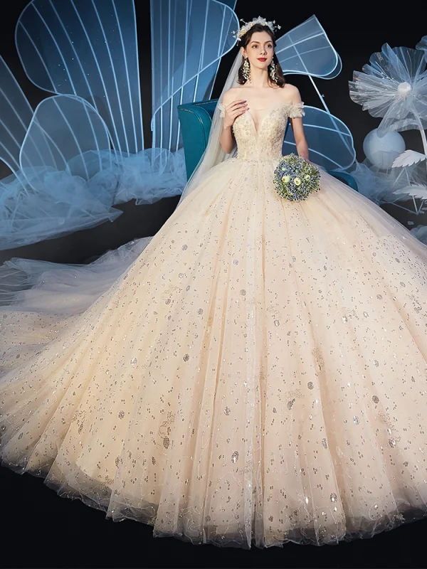 Schöne Champagner Brautkleider / Hochzeitskleider 2019 Ballkleid Off Shoulder Kurze Ärmel Rückenfreies Perlenstickerei Glanz Pailletten Kathedrale Schleppe Rüschen