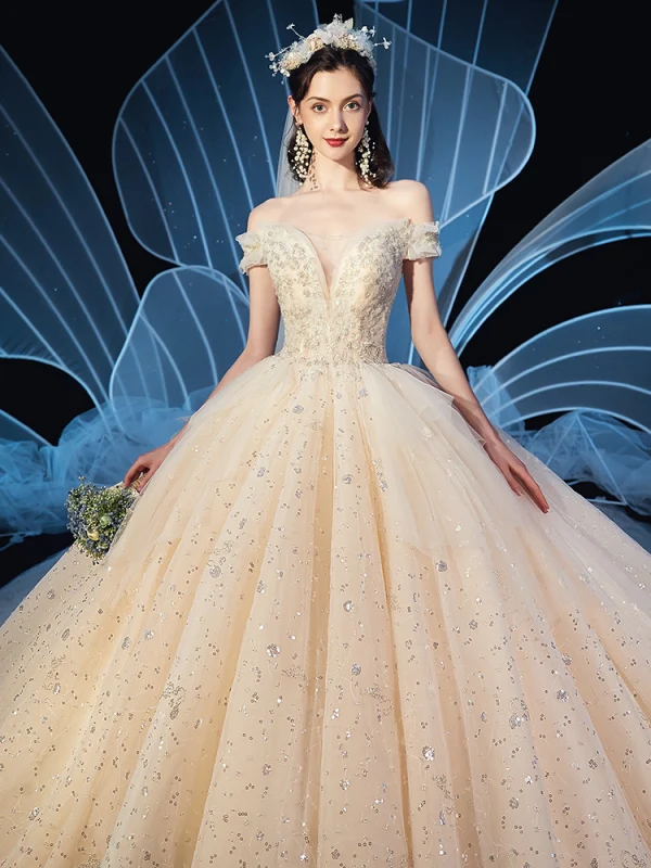Schöne Champagner Brautkleider / Hochzeitskleider 2019 Ballkleid Off Shoulder Kurze Ärmel Rückenfreies Perlenstickerei Glanz Pailletten Kathedrale Schleppe Rüschen
