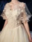 Romantisch Champagner Brautkleider / Hochzeitskleider 2019 Ballkleid V-Ausschnitt Geschwollenes Kurze Ärmel Rückenfreies Blumen Perle Glanz Applikationen Spitze Perlenstickerei Kathedrale Schleppe Rüschen